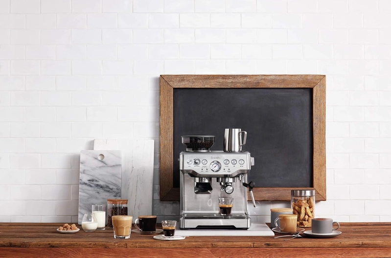 Breville Barista Express brewing coffee